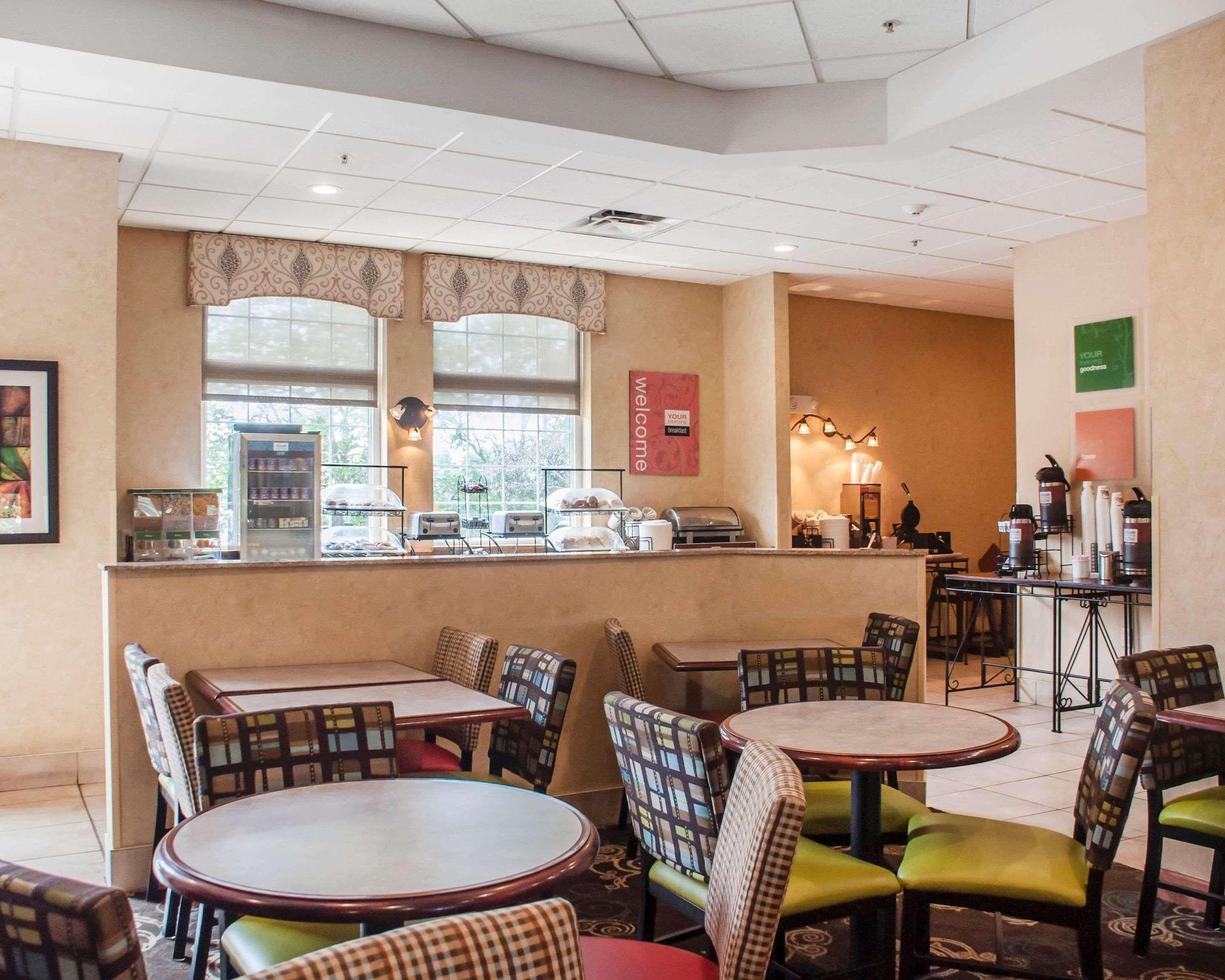 Comfort Inn University Амхерст Экстерьер фото