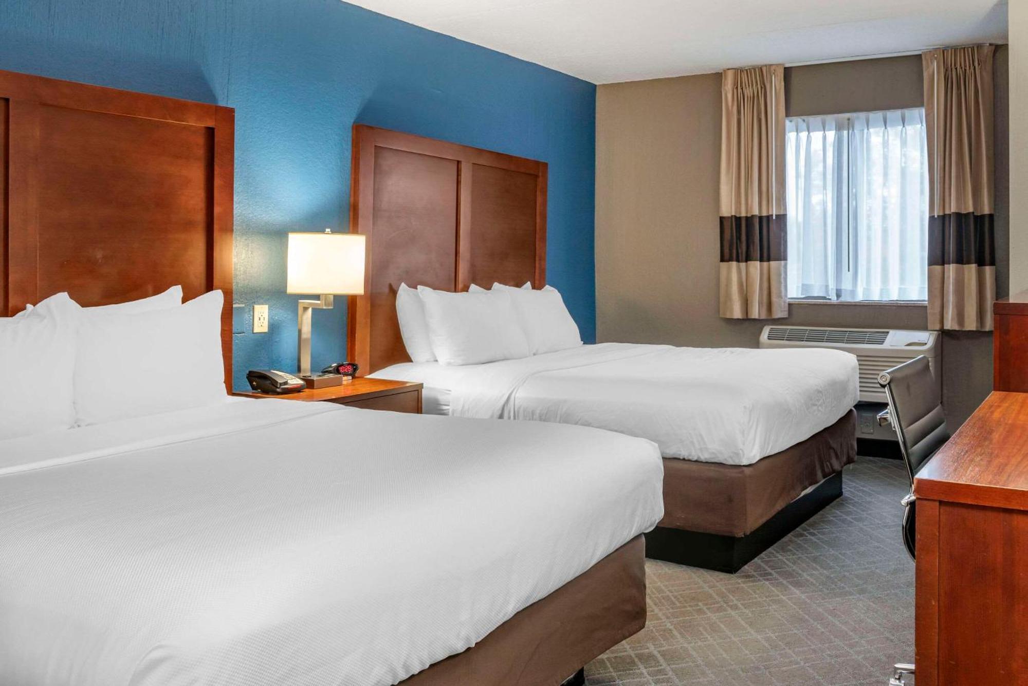 Comfort Inn University Амхерст Экстерьер фото